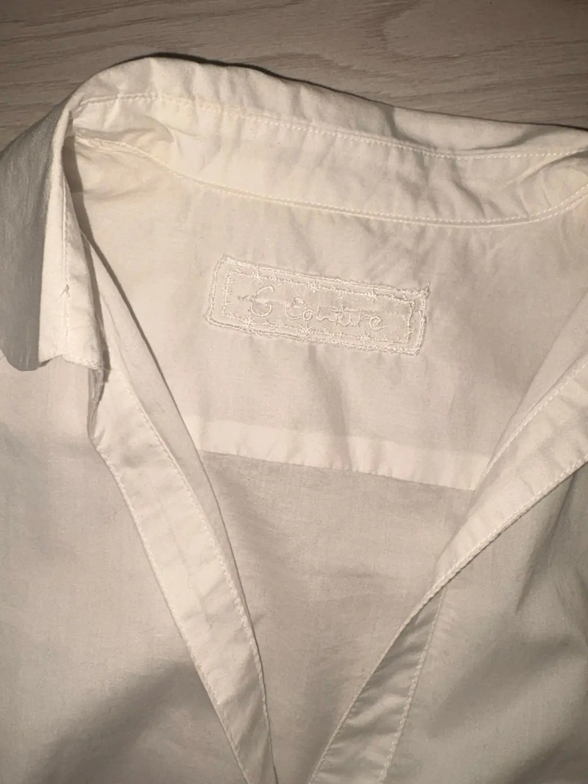 G Couture White Short-Sleeve Button-Up Shirt
