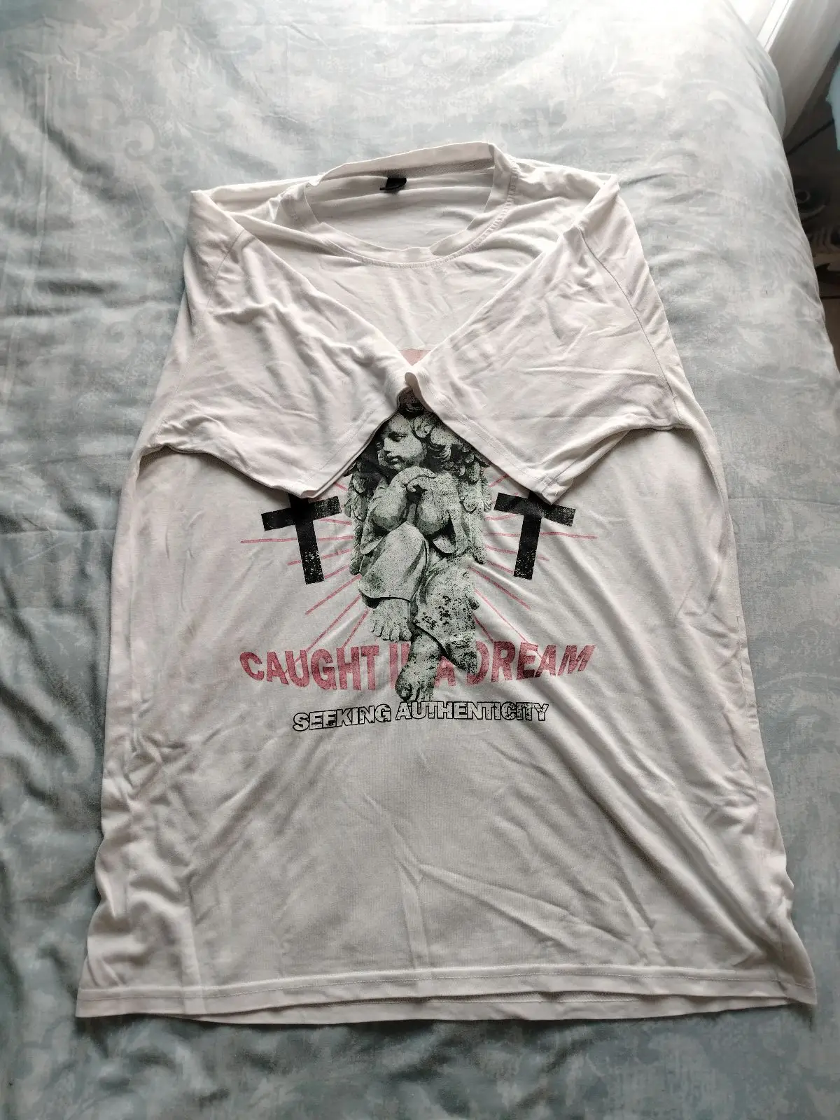 Typo Fantasy Graphic T-Shirt White Medium