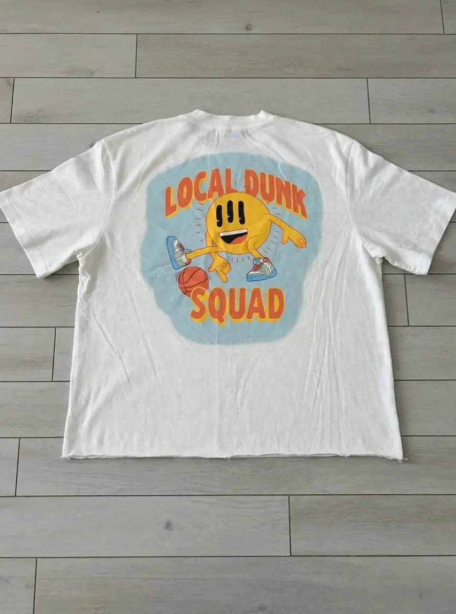 Fashionable Cut-Style Bold Design Tee