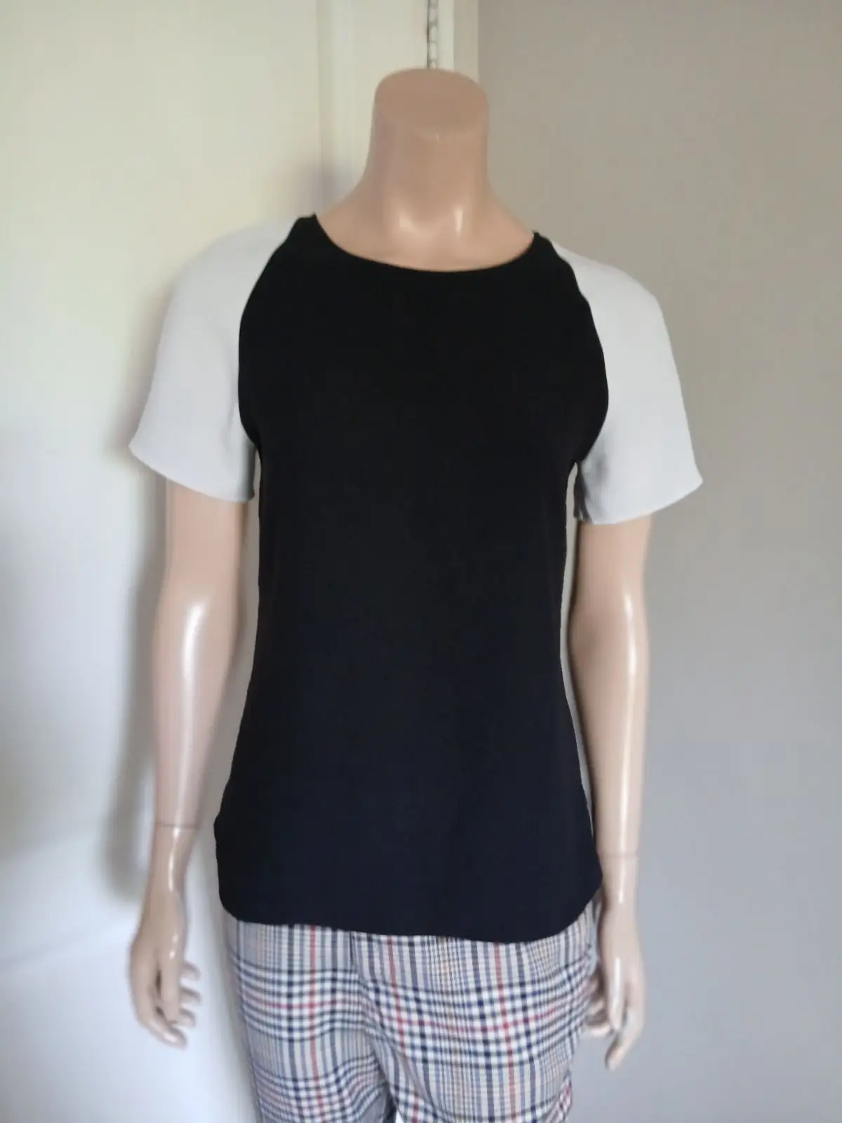 Zara Black and White Color-Block Top