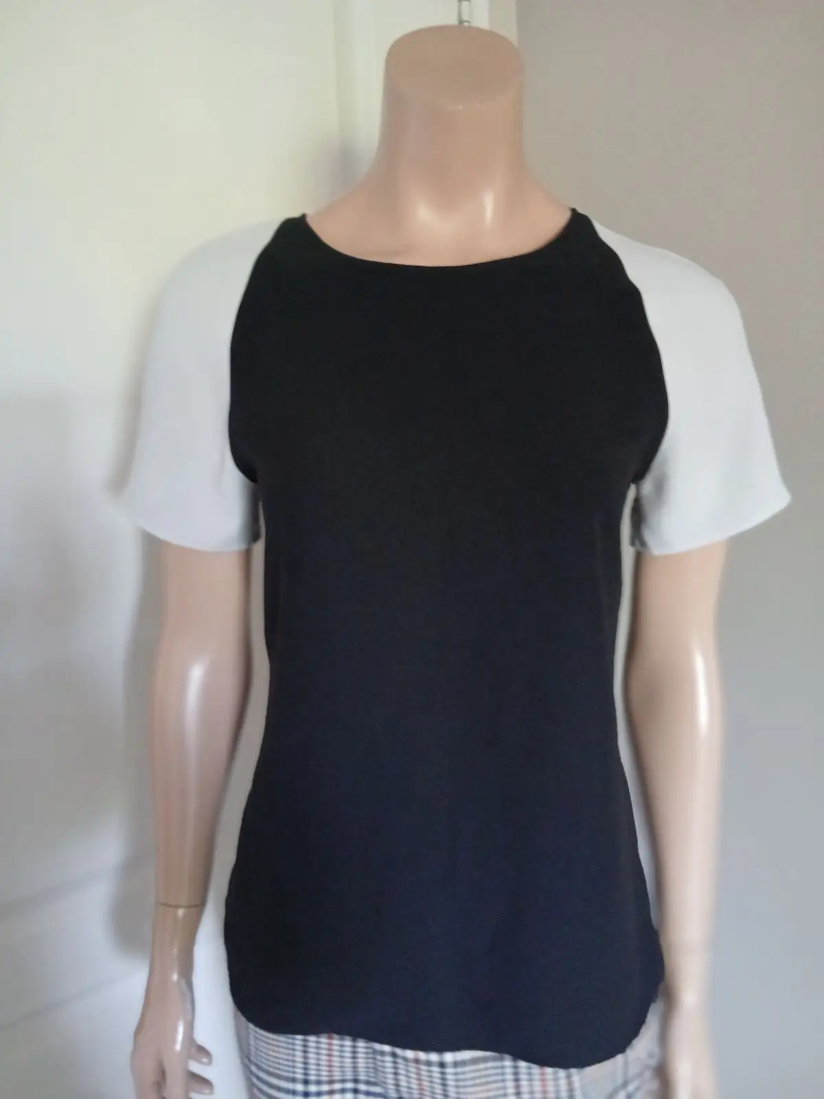 Zara Black and White Color-Block Top