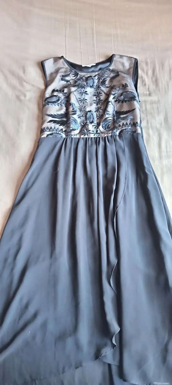 Queenspark Black Sleeveless Embroidered Bodice Dress