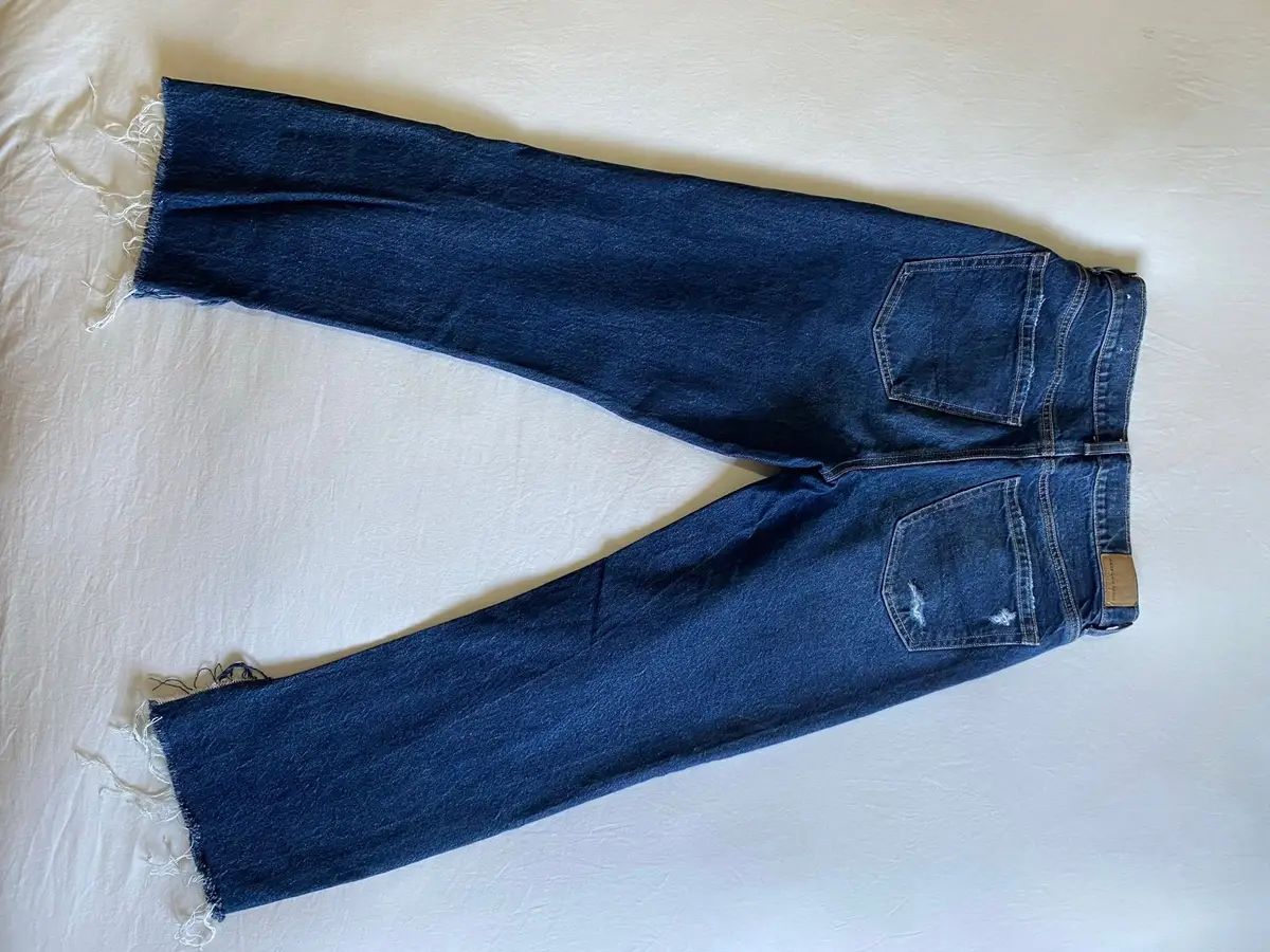 American Eagle Blue Distressed Denim Jeans