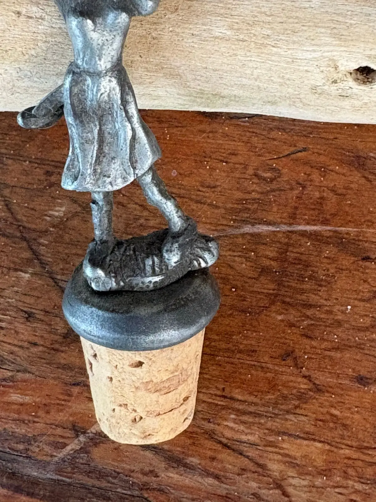 Metal Golfer Figurine Bottle Stopper