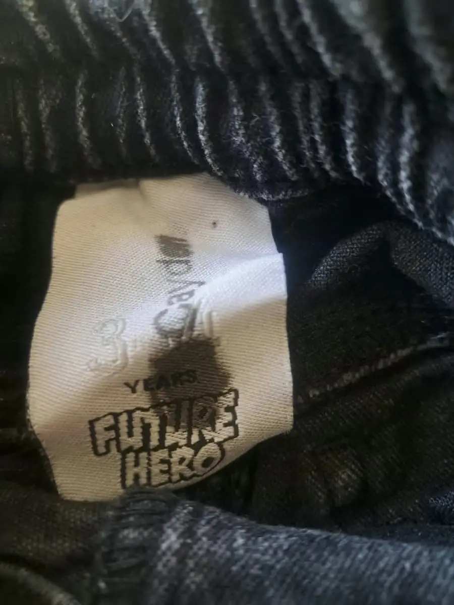 👖 PRELOVED: Boys Dark Wash Jeans – Size 3–4 Years