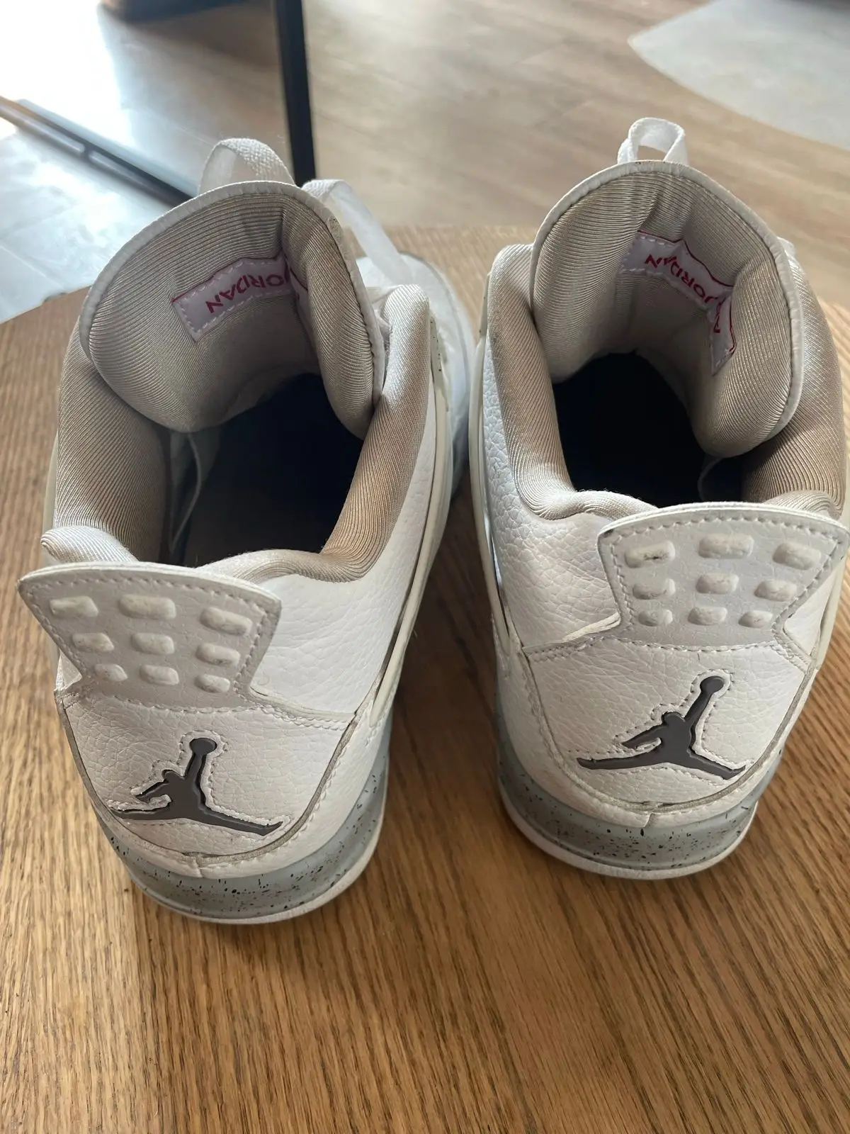Air Jordan 4 White Cement