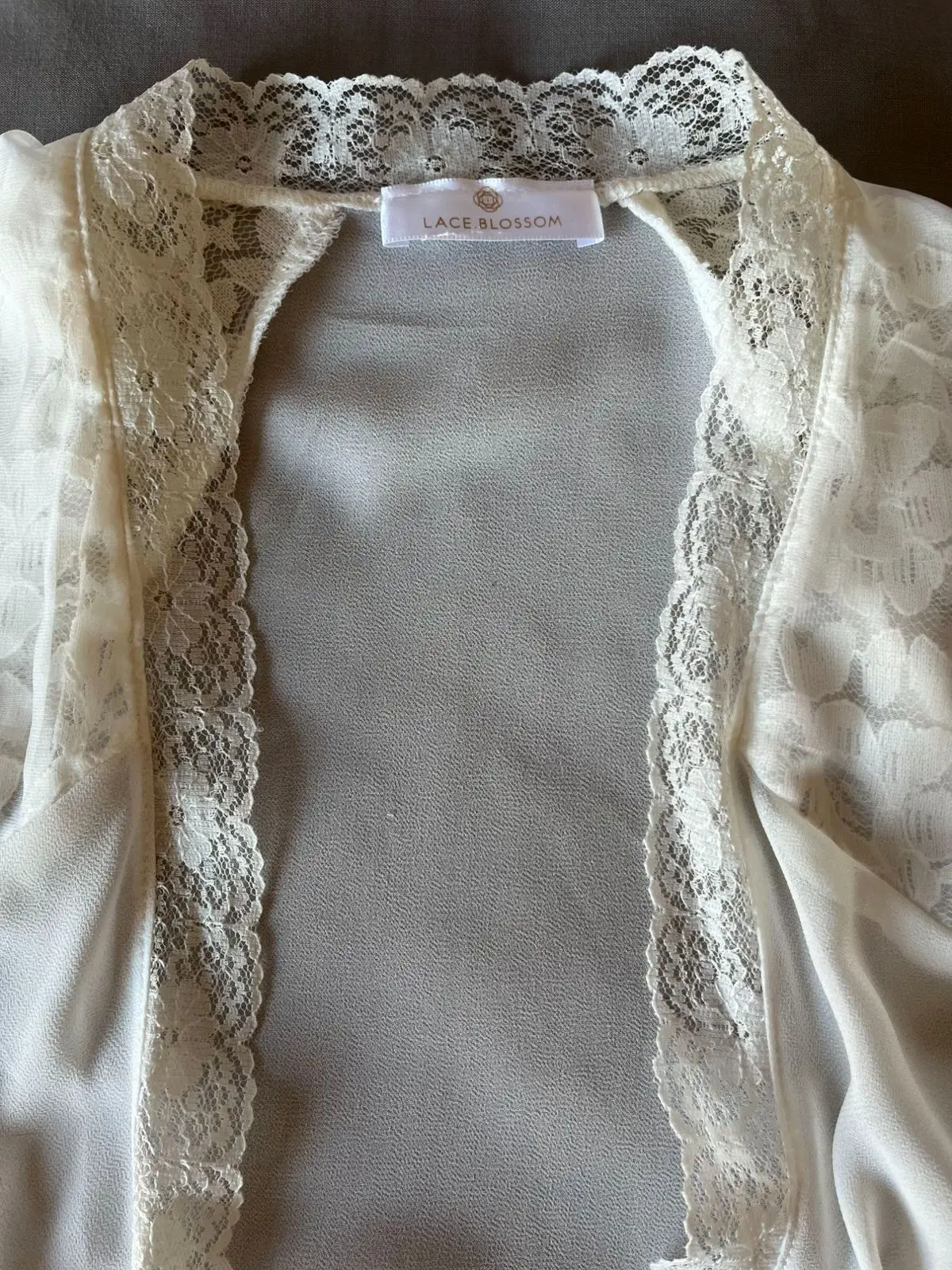 White Lace Trim Robe