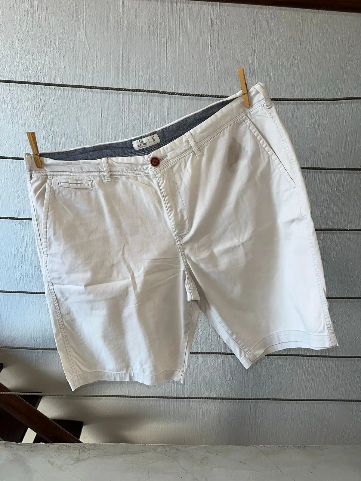 Old Khaki White Shorts Size 42