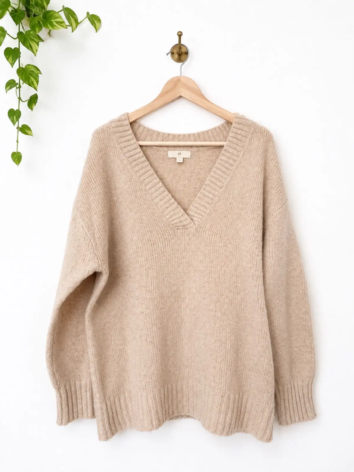 H&M Beige V-Neck Knit Sweater