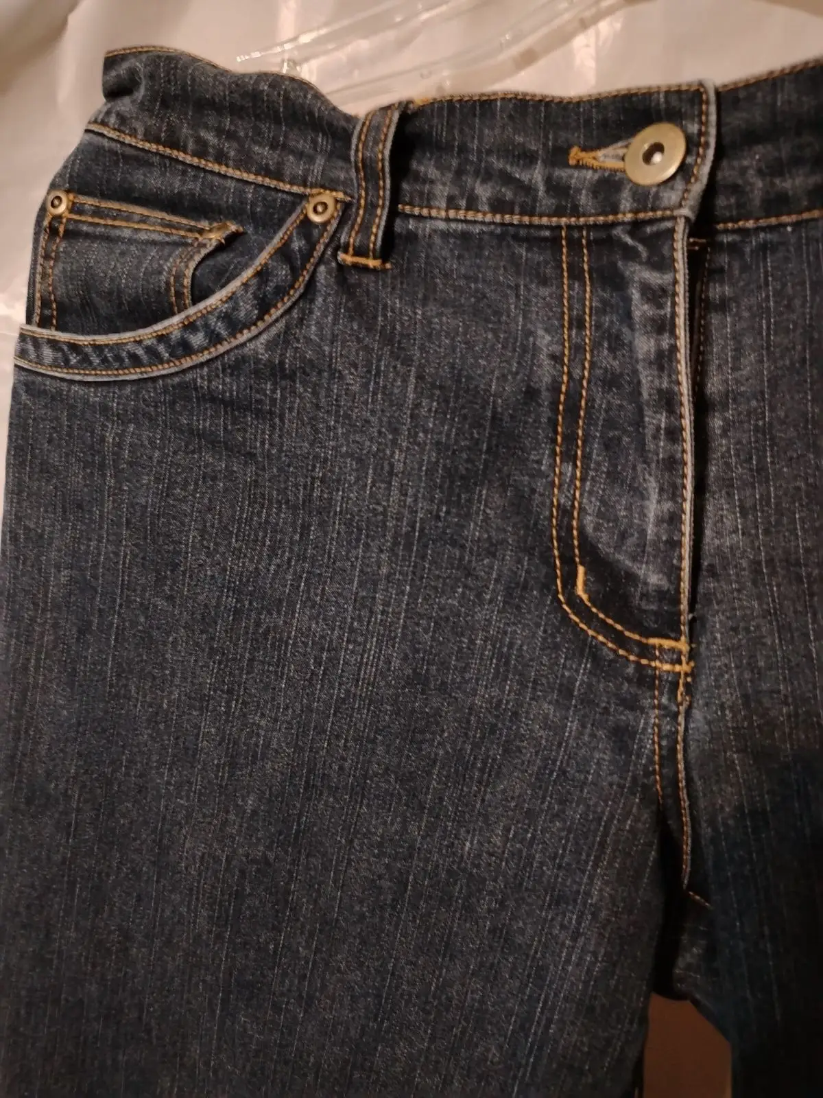 Upscale Cropped Dark Blue Denim Jeans Size 12