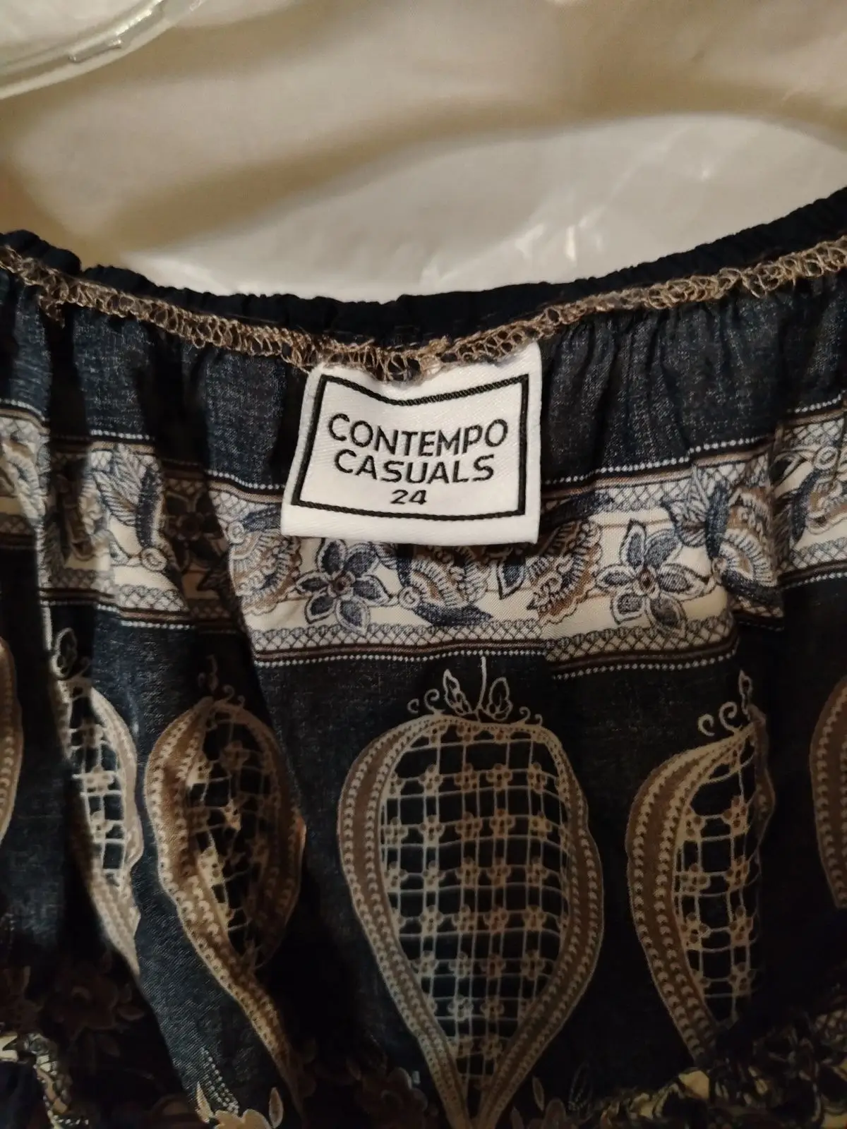 Contempo Casuals Boho Floral Top Size 24