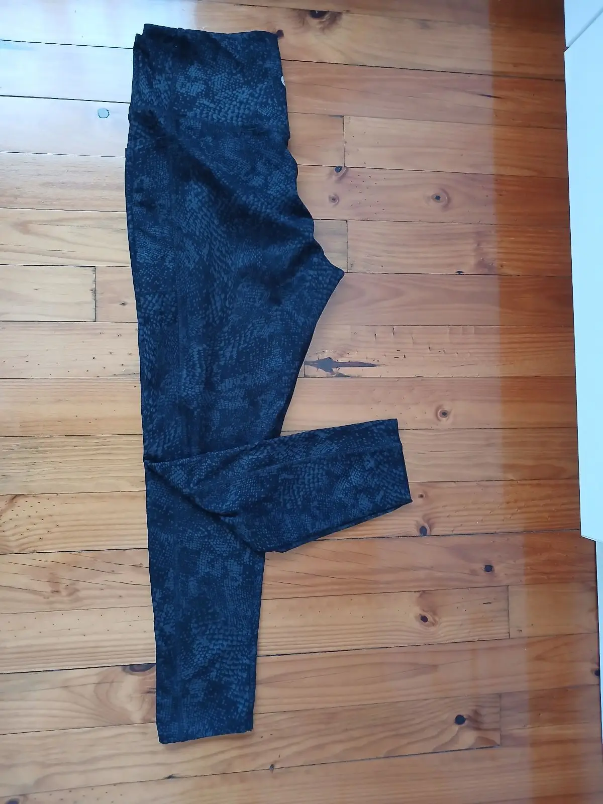 Danskin Activewear Leggings Snake Print Size L