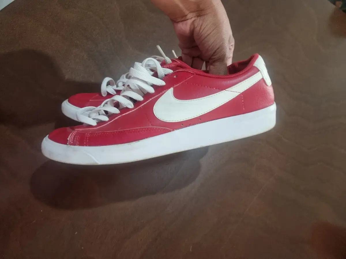 Nike Red and White Low Top Sneakers