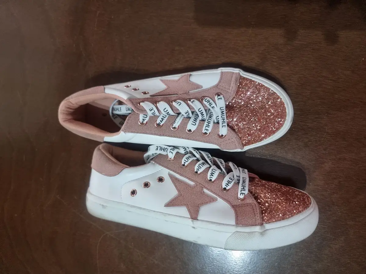 Foschini Umuhle Glitter Toe Sneakers Pink White Size 6
