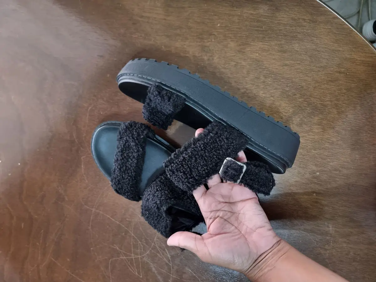 Woolworths Black Platform Shearling Sandals Size 7