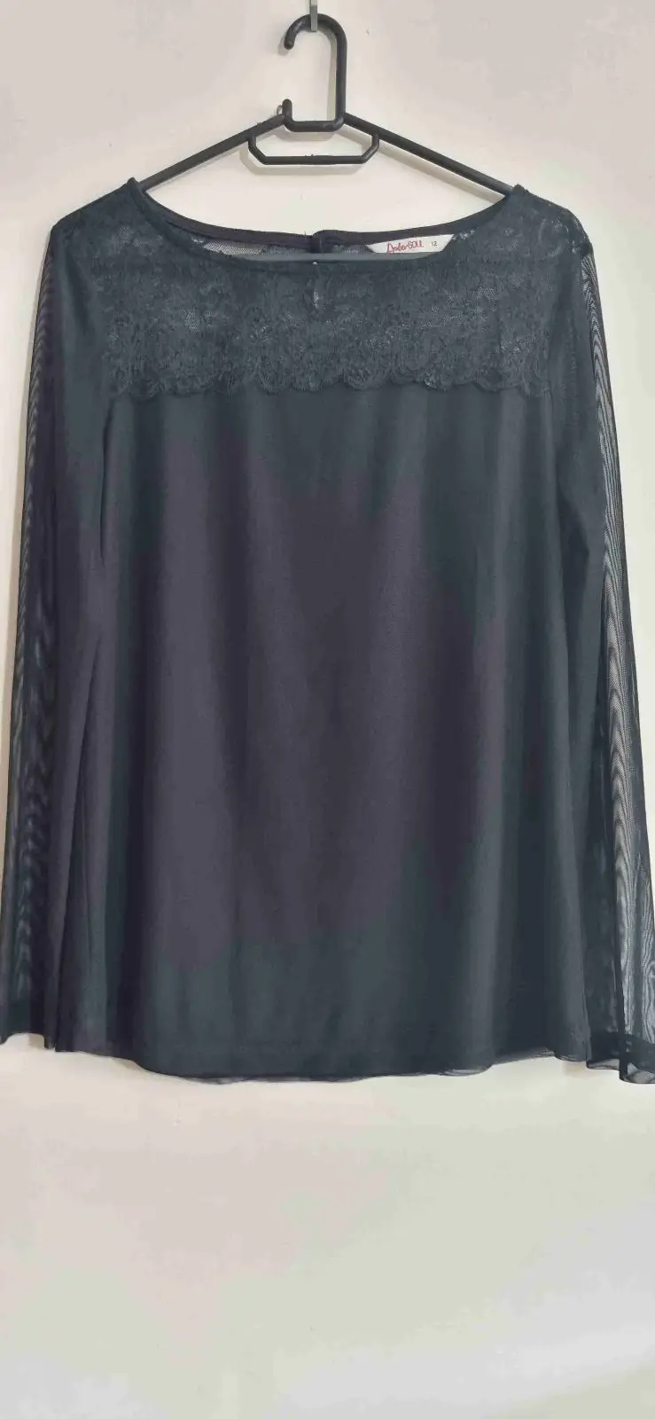 Body & Soul Black Long Sleeve Lace Yoke Top
