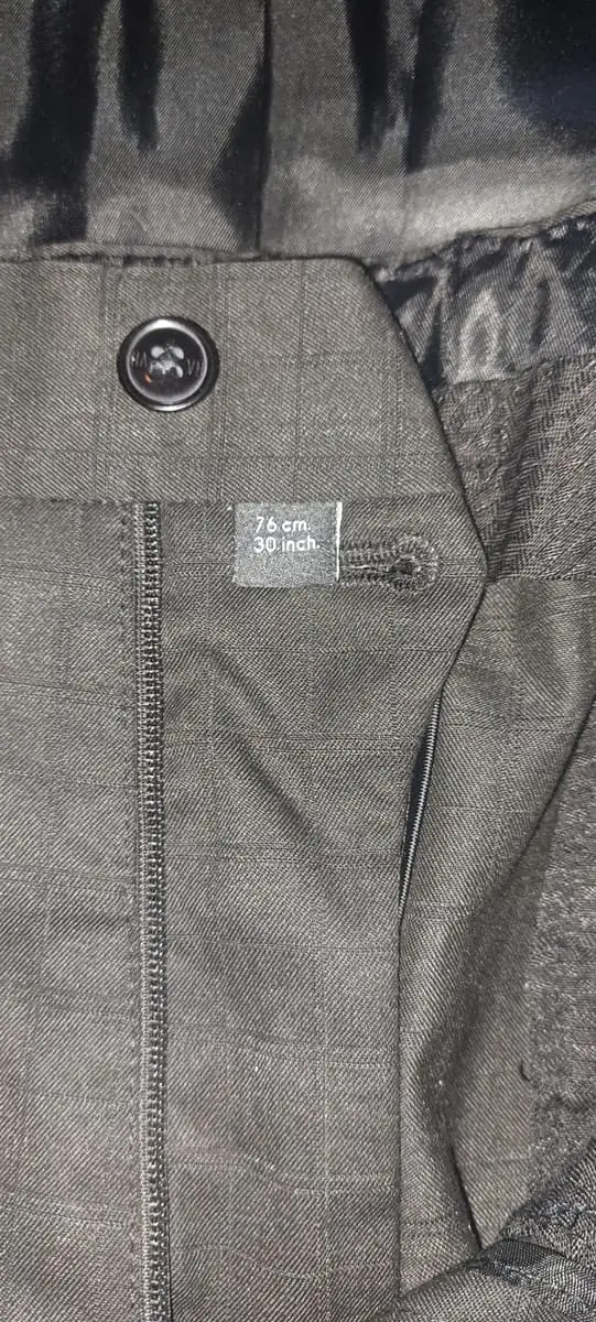 Black Vanheusen Mens suit