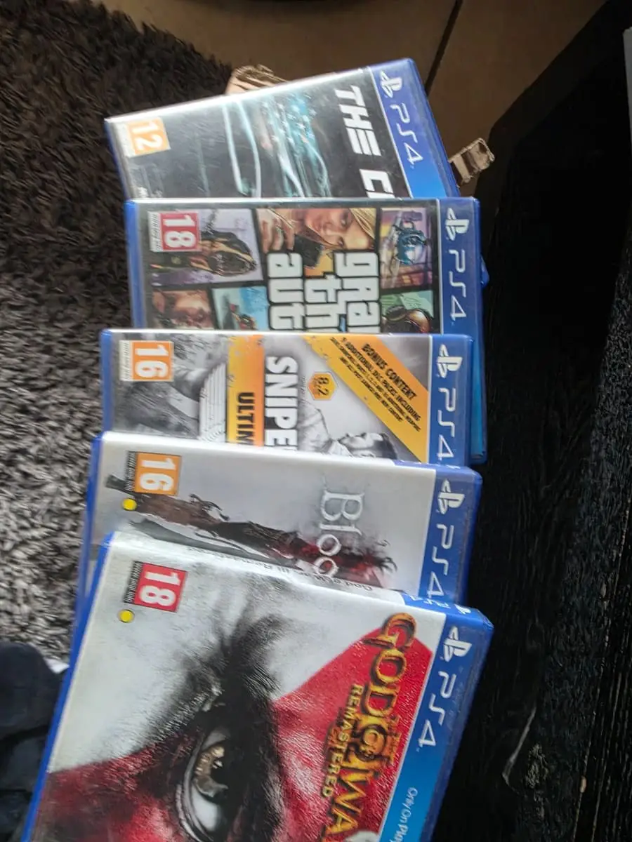 PS4