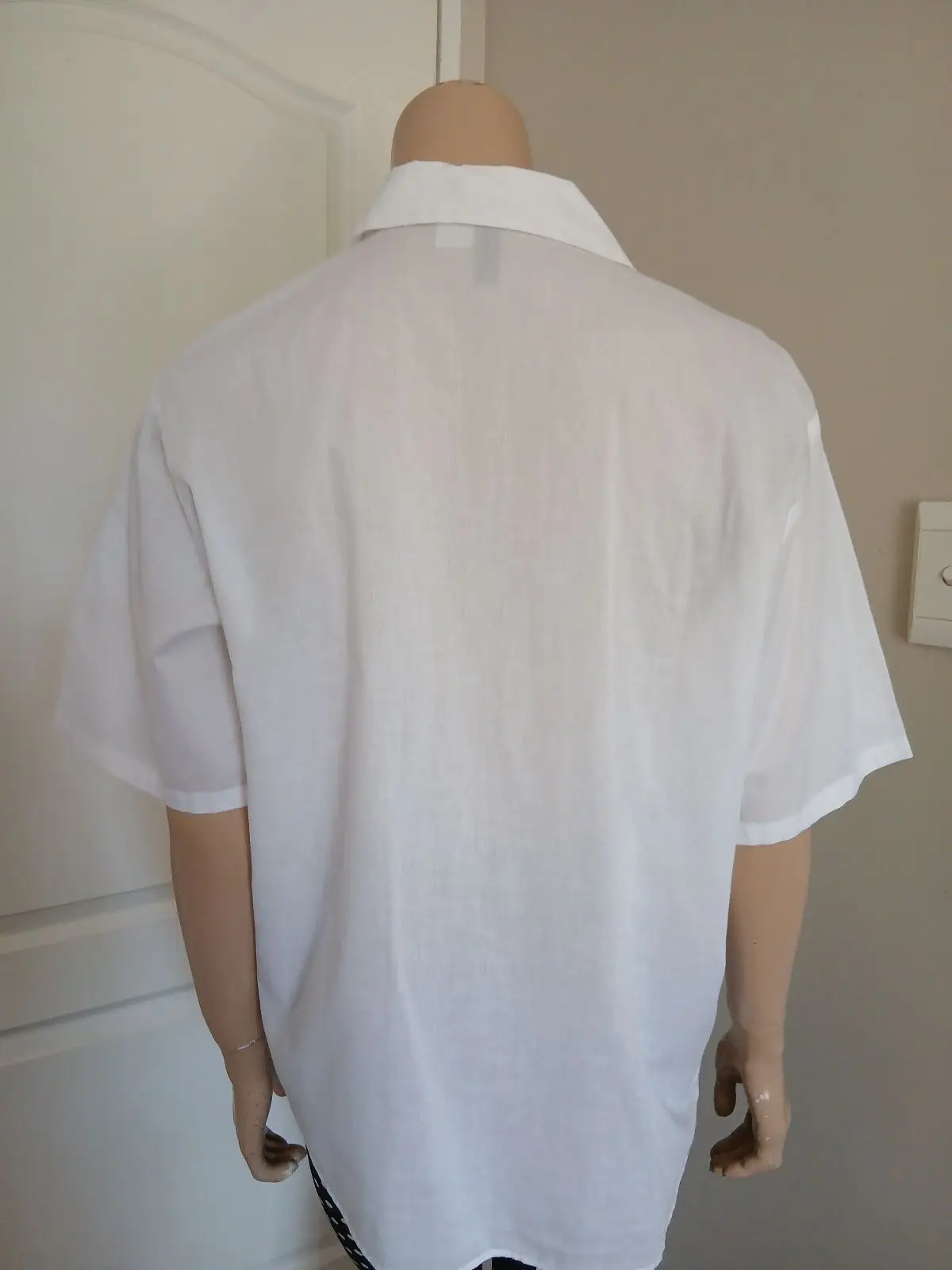 H&M White Short Sleeve Button Up Shirt