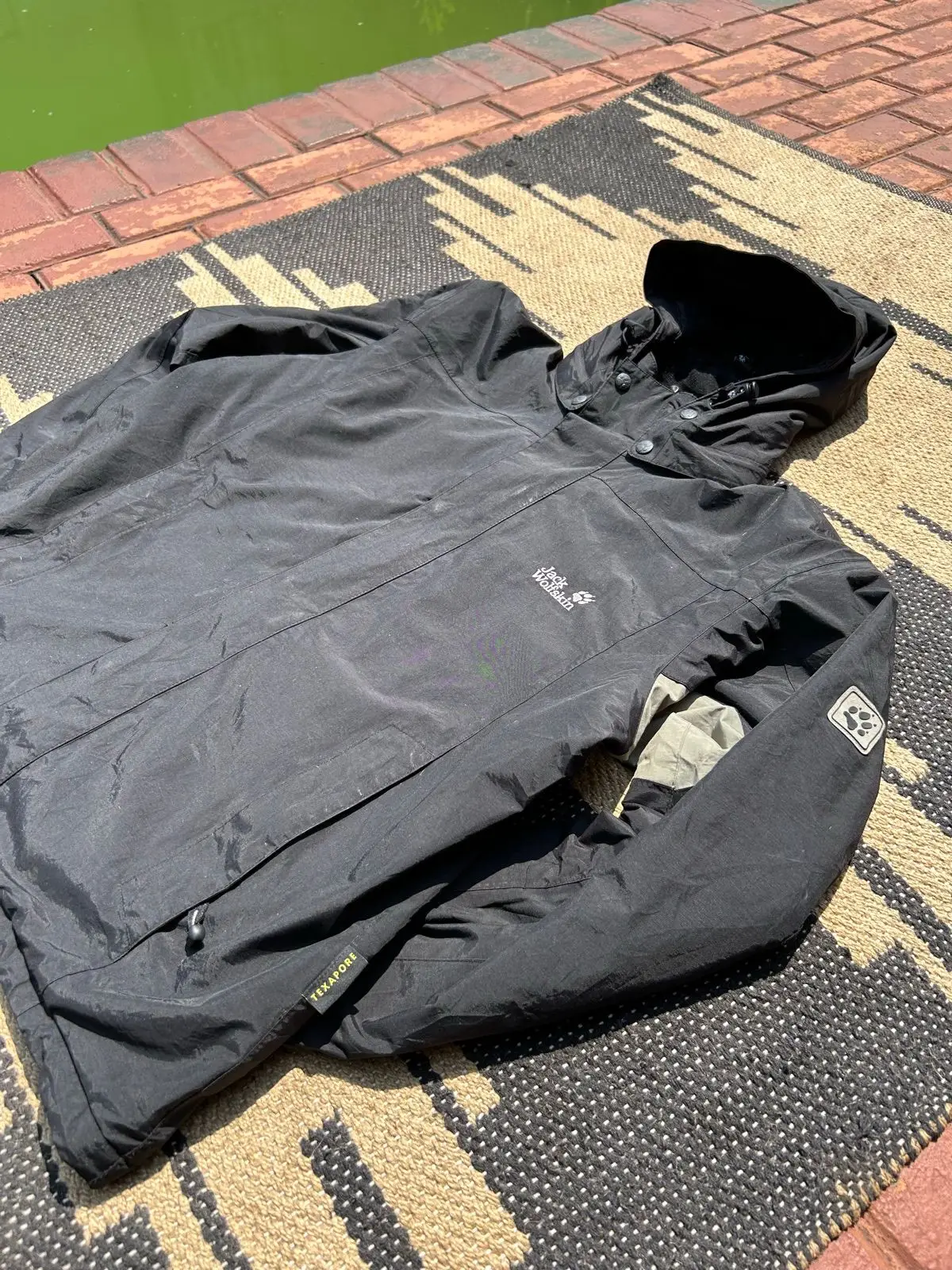Jack Wolfskin Texapore Black Hooded Jacket