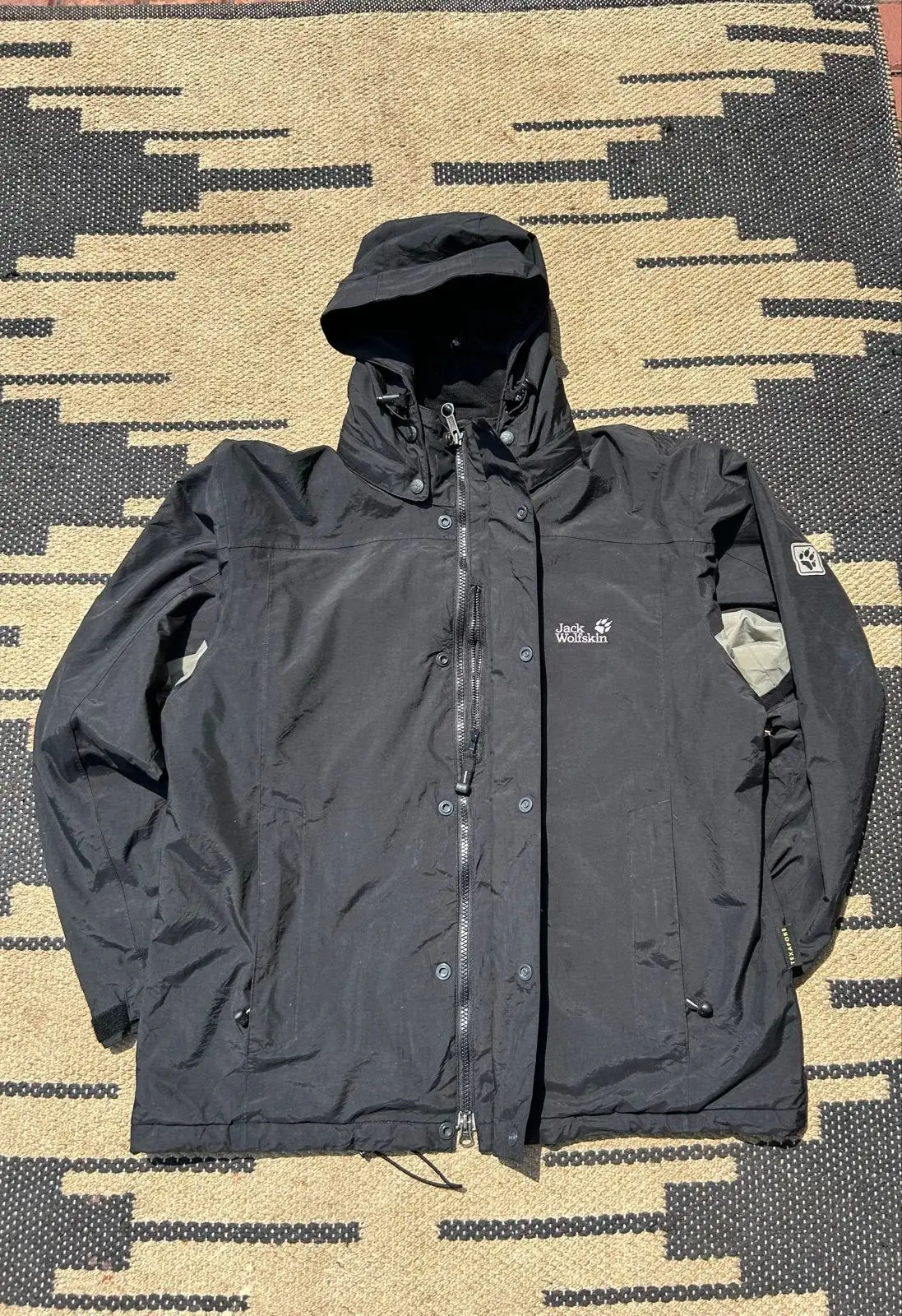 Jack Wolfskin Texapore Black Hooded Jacket