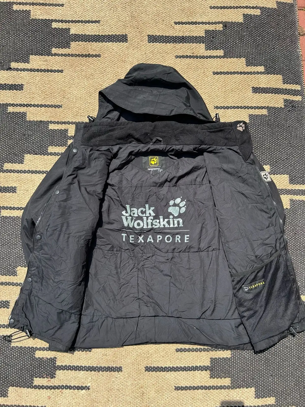 Jack Wolfskin Texapore Black Hooded Jacket