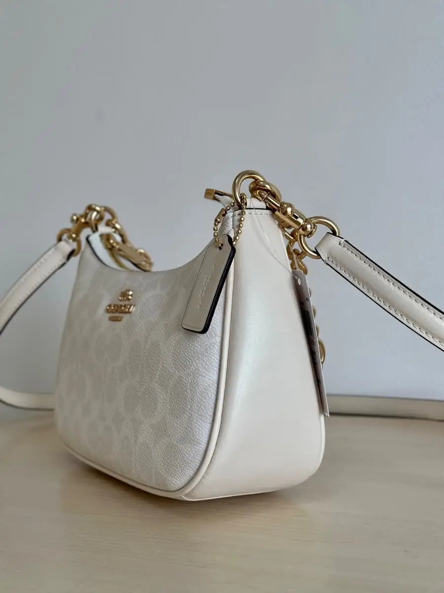 Coach Shoulder vbG