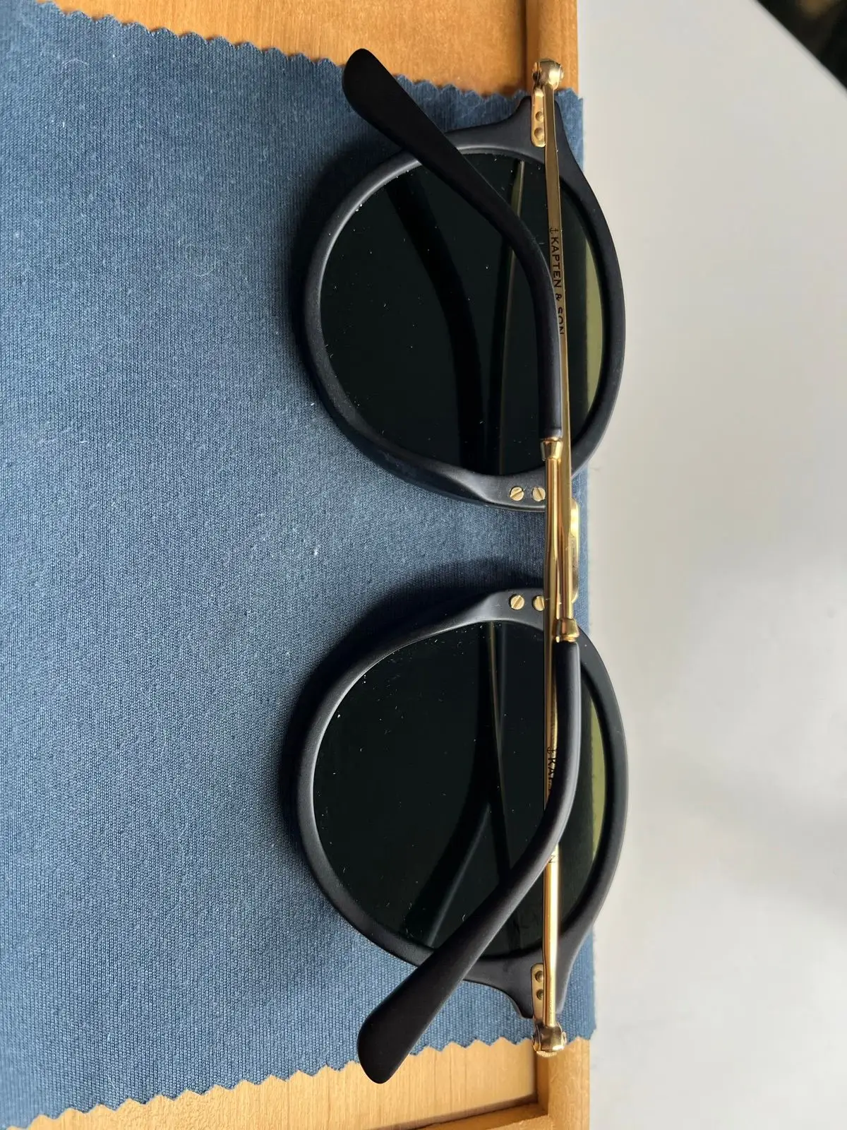 Kapten & Son Sunglasses Black and Gold