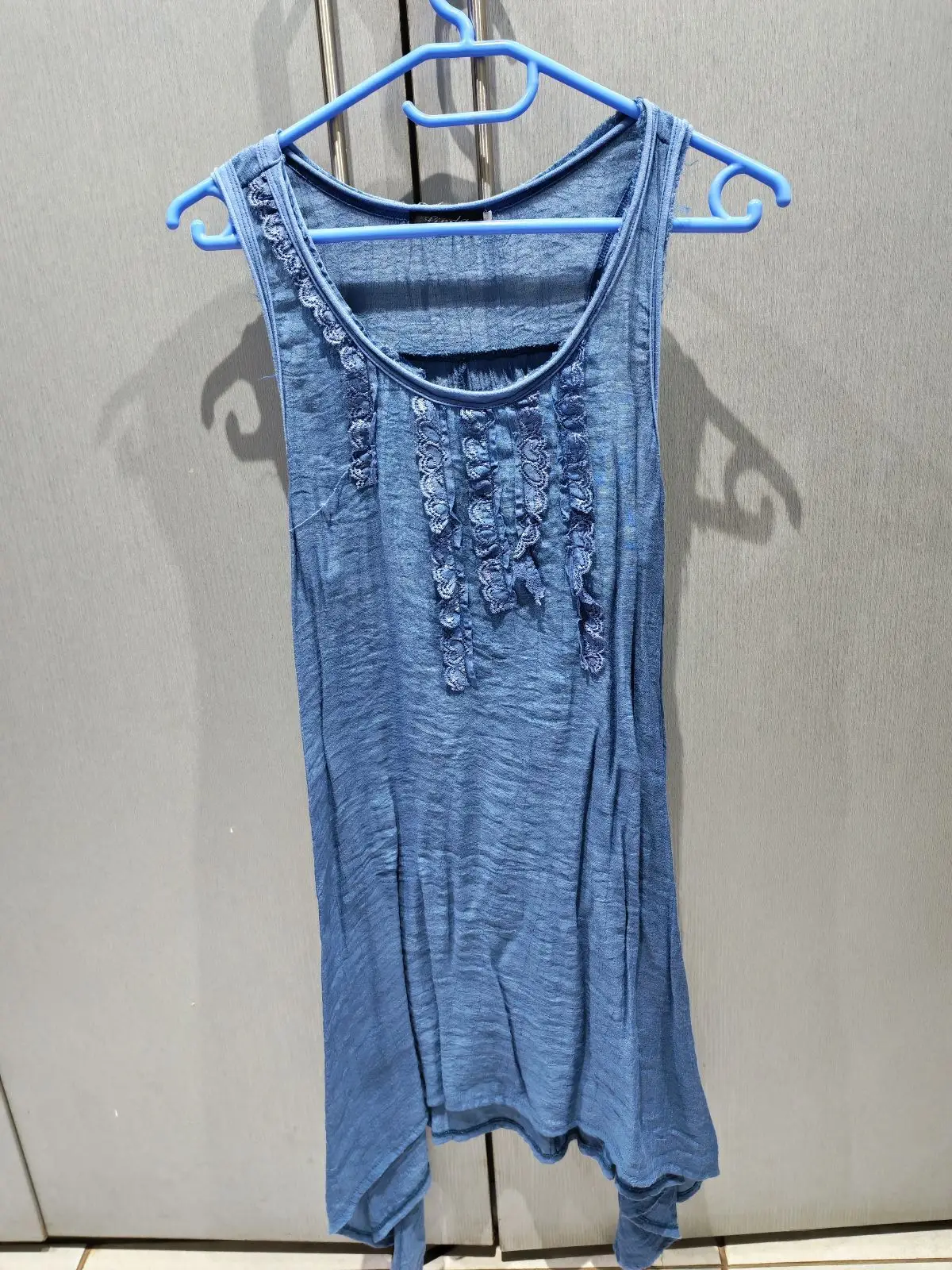 Blue Sleeveless Tunic Top with Lace Trim