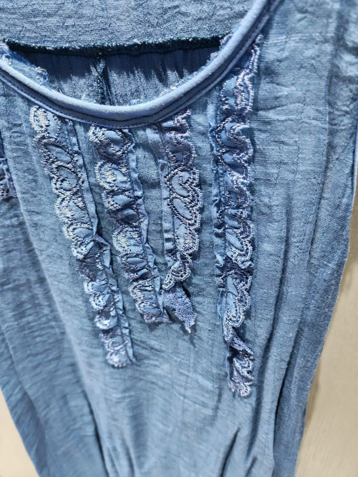 Blue Sleeveless Tunic Top with Lace Trim