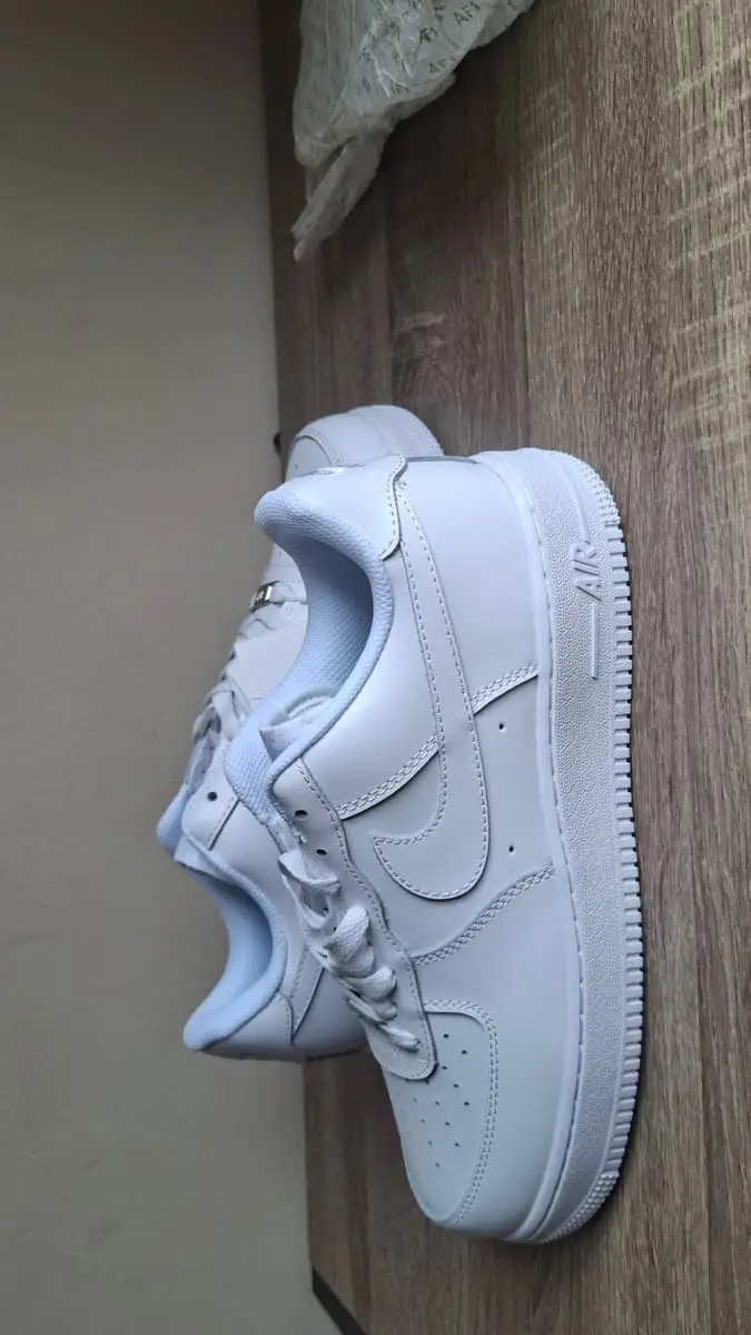 Brand new Sneaker