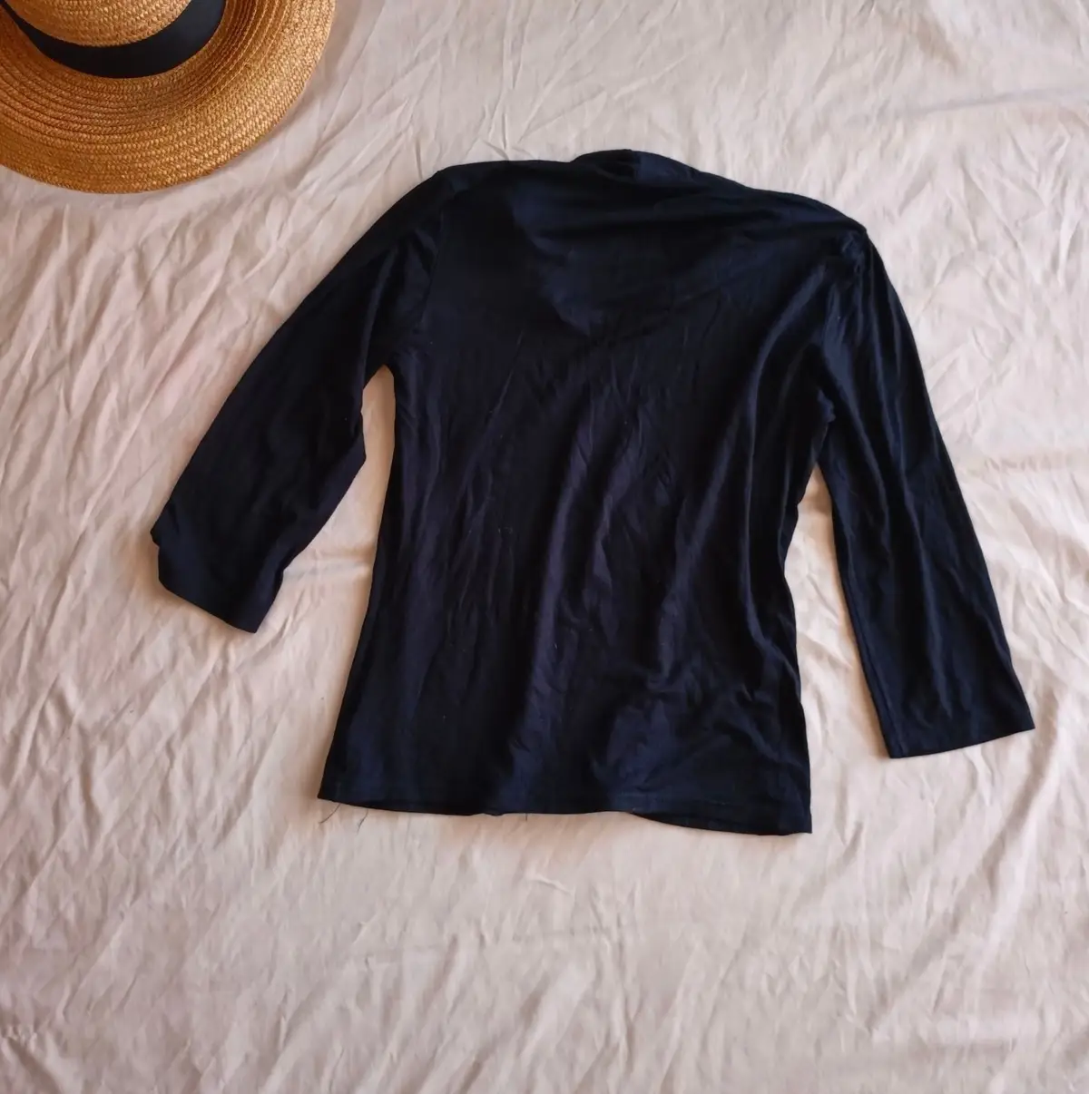 Truworths Finnigan Black Long Sleeve V-Neck Top