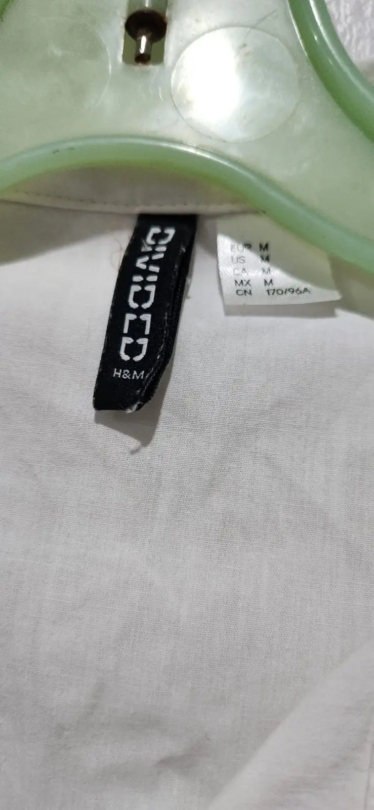 H&M Divided White Cropped Button-Down Shirt