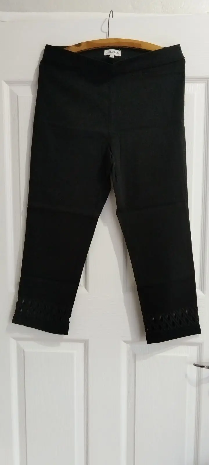 Queenspark Black Pants with Hem Detail Size 12