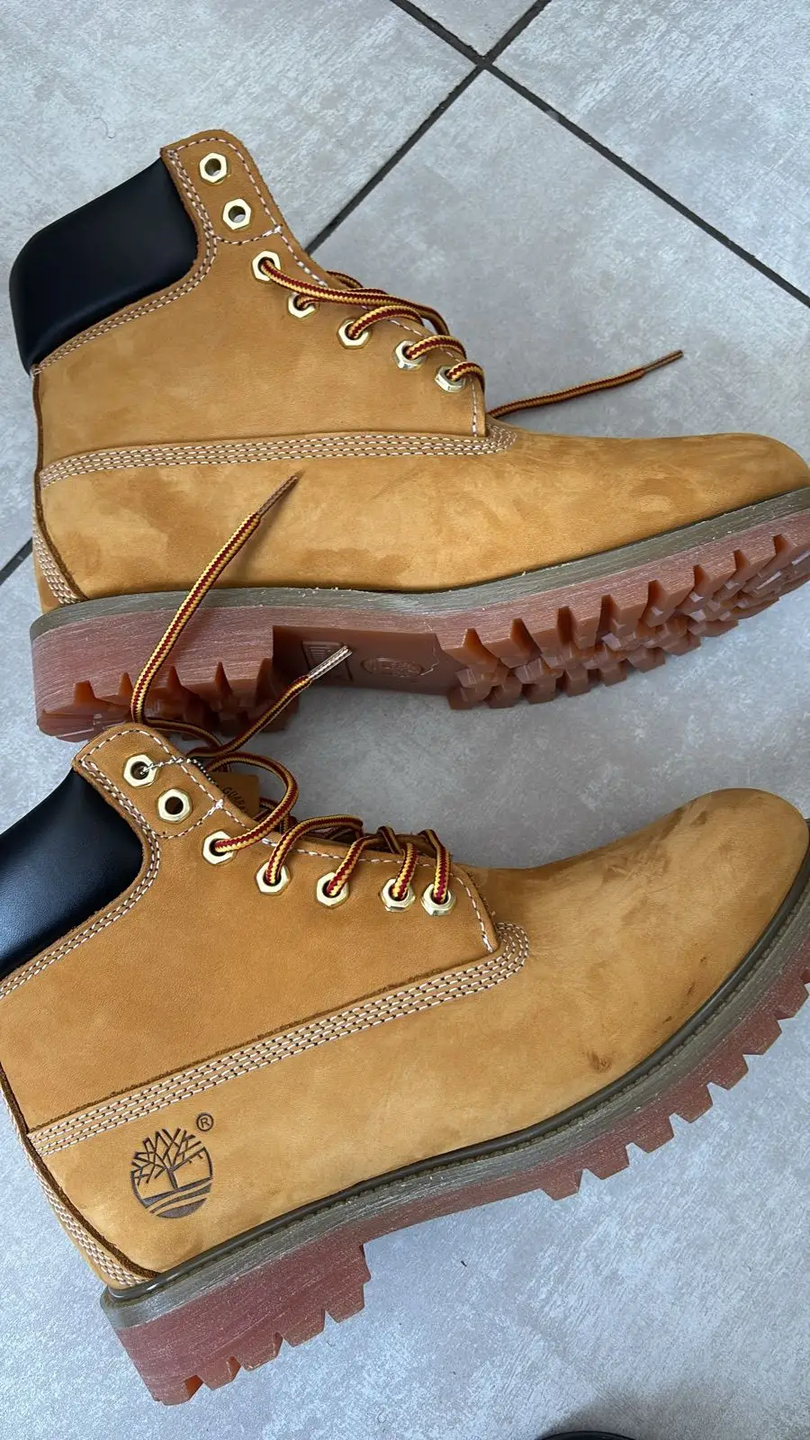Timberland Item — Size 9