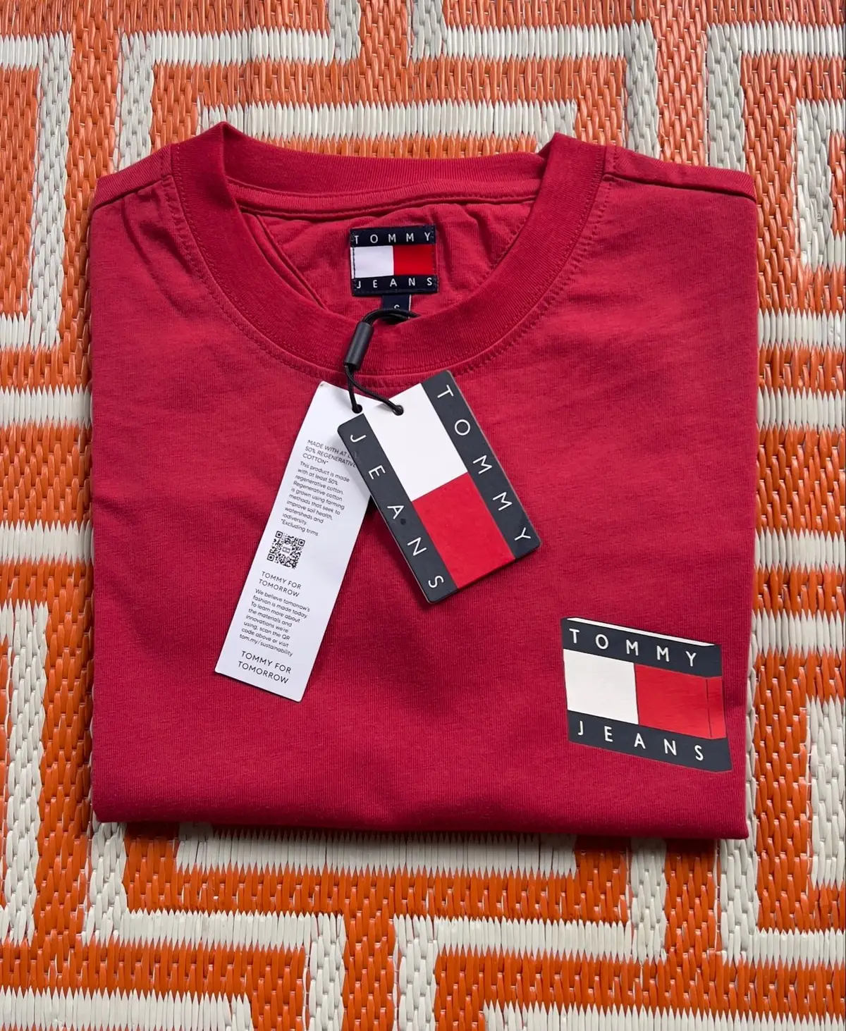 Tommy Hilfiger Tommy Jeans Red T-Shirt
