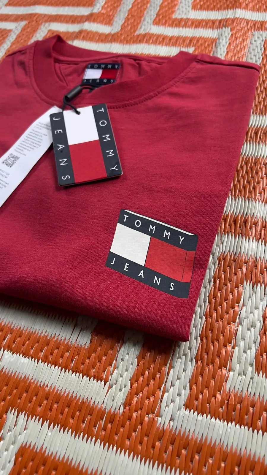 Tommy Jeans Red T-Shirt