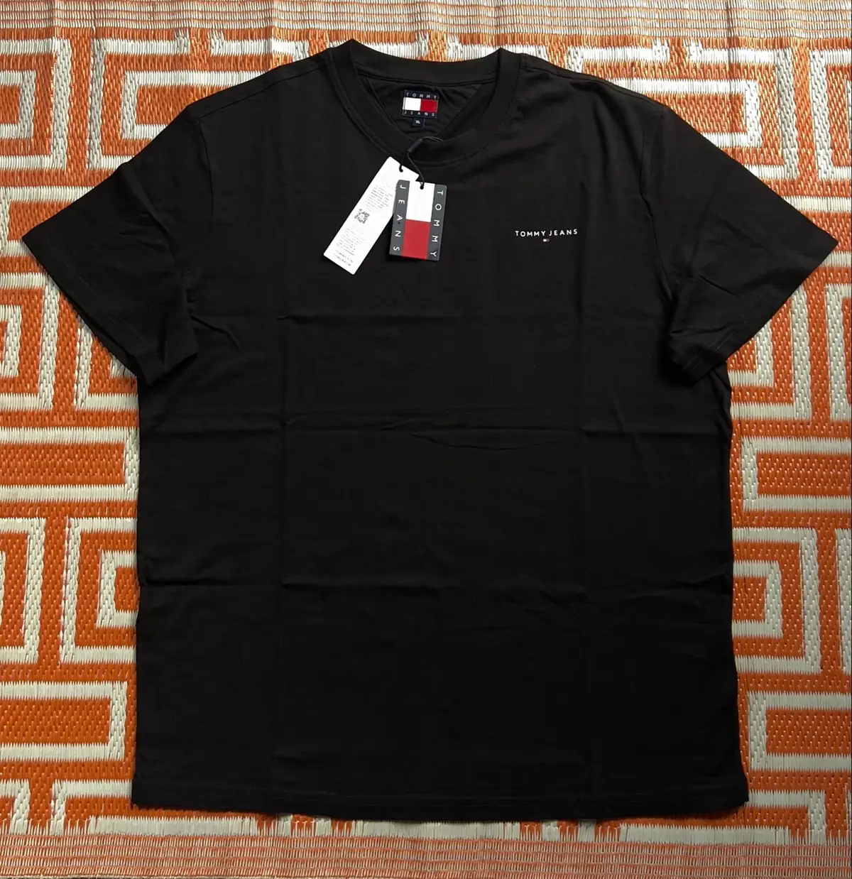 Tommy Jeans Black T-Shirt with Chest Logo