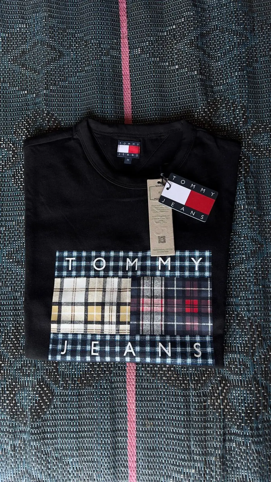 Tommy Jeans Black T-Shirt with Plaid Graphic