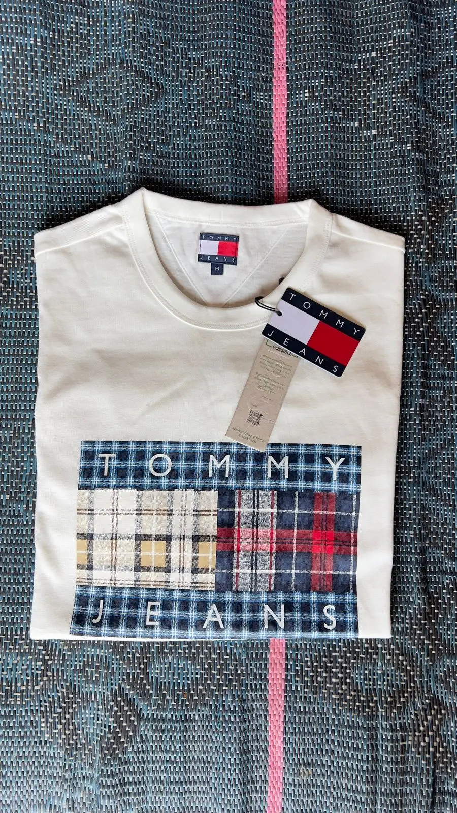 Tommy Jeans T-Shirt with Plaid Graphic Box Logo White Medium