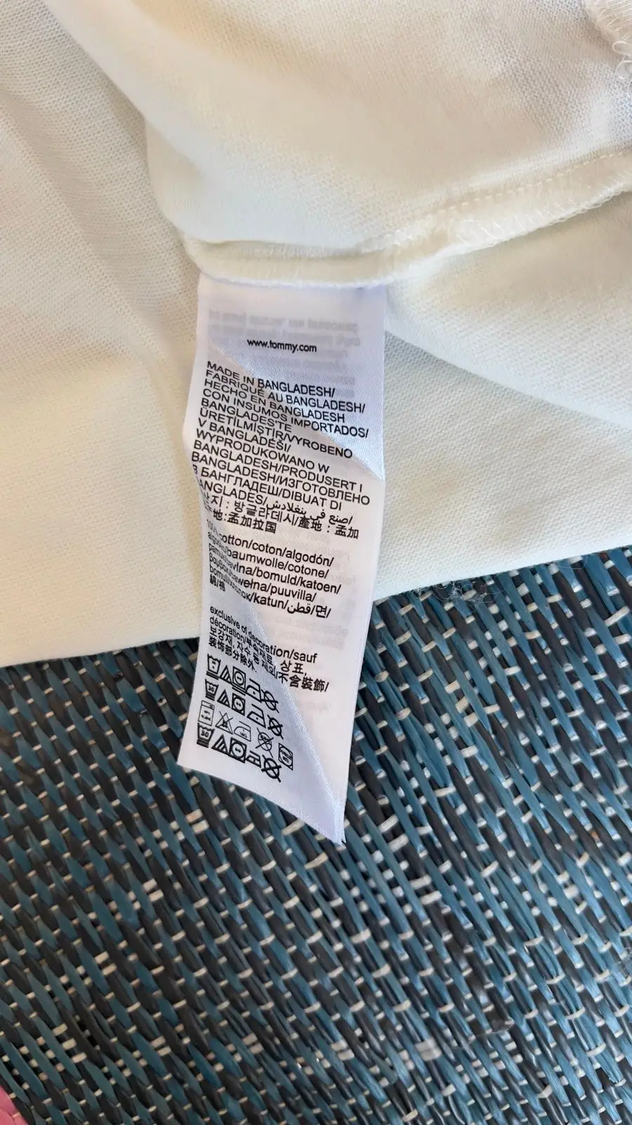 Tommy Jeans T-Shirt with Plaid Graphic Box Logo White Medium