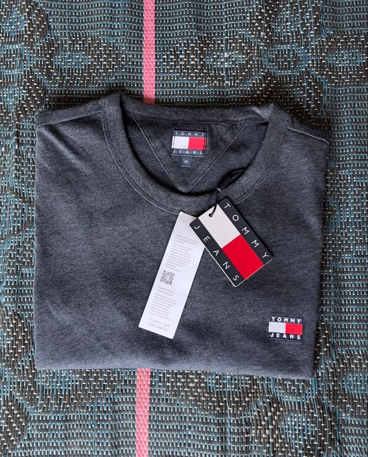 Tommy Hilfiger Grey T-Shirt with Tag