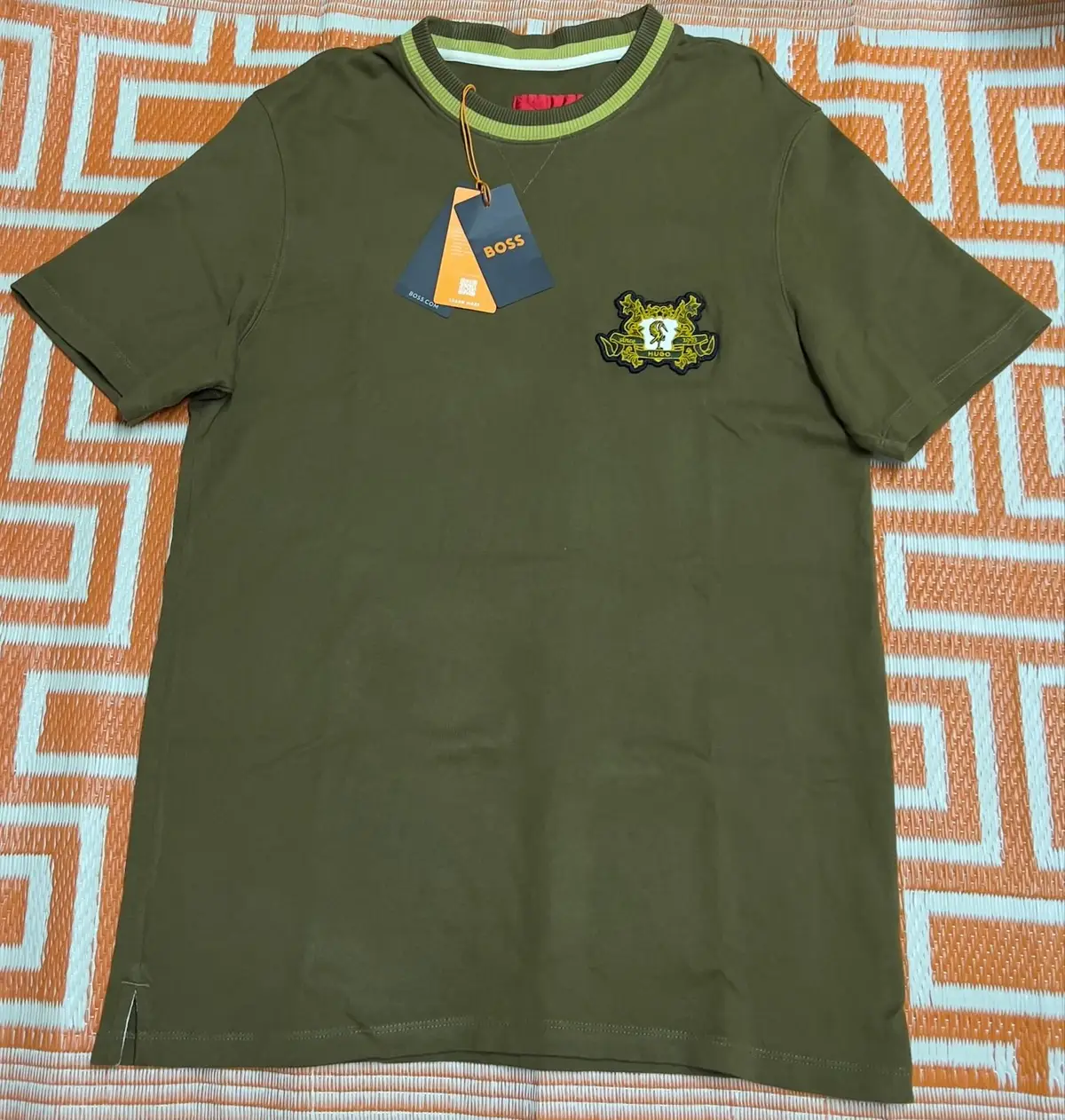Hugo Boss Green Crewneck Sweatshirt with Crest Patch Large