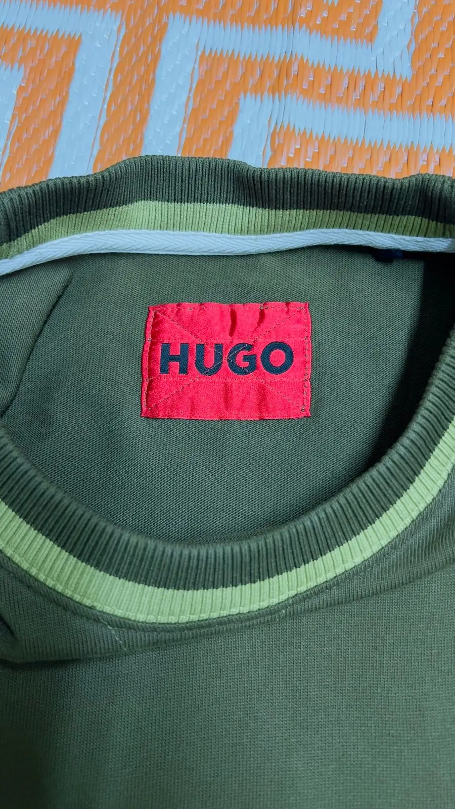 Hugo Boss Green Crewneck Sweatshirt with Crest Patch Large
