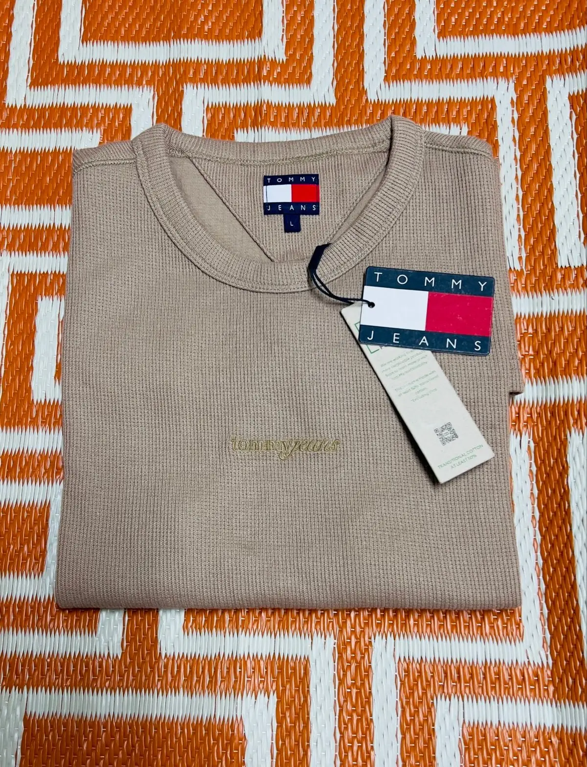 Tommy Jeans Beige T-Shirt