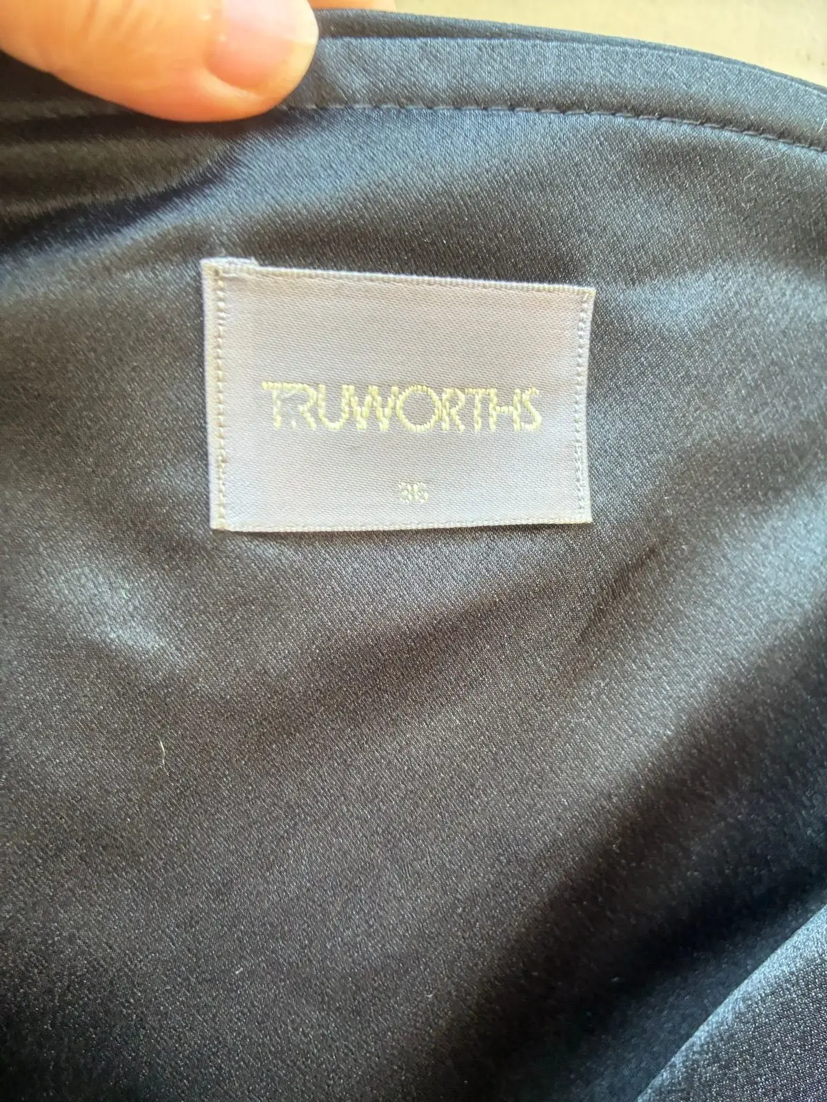 Truworths Vintage Off-The-Shoulder Satin Top Size 36