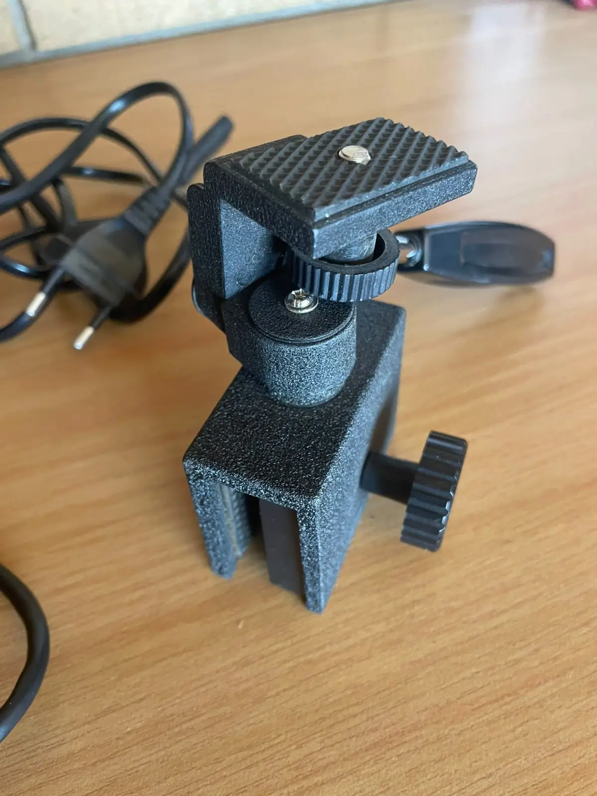 Black Mount Clamp
