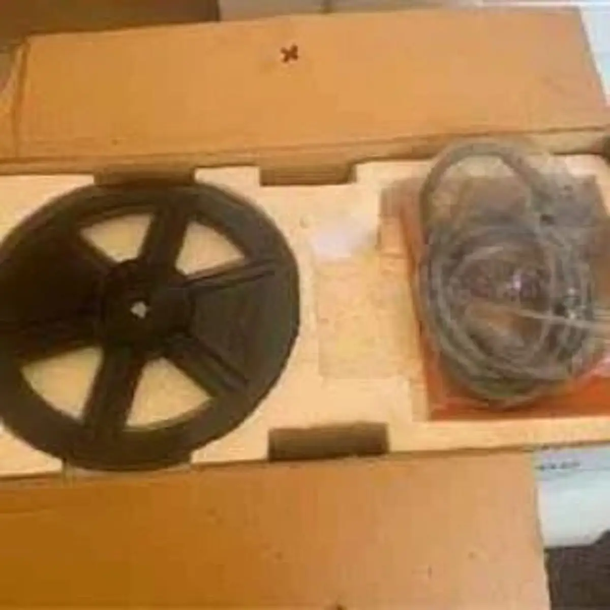 Chinon C-300 Dual 8mm Projector Box — R700 | Vakoop