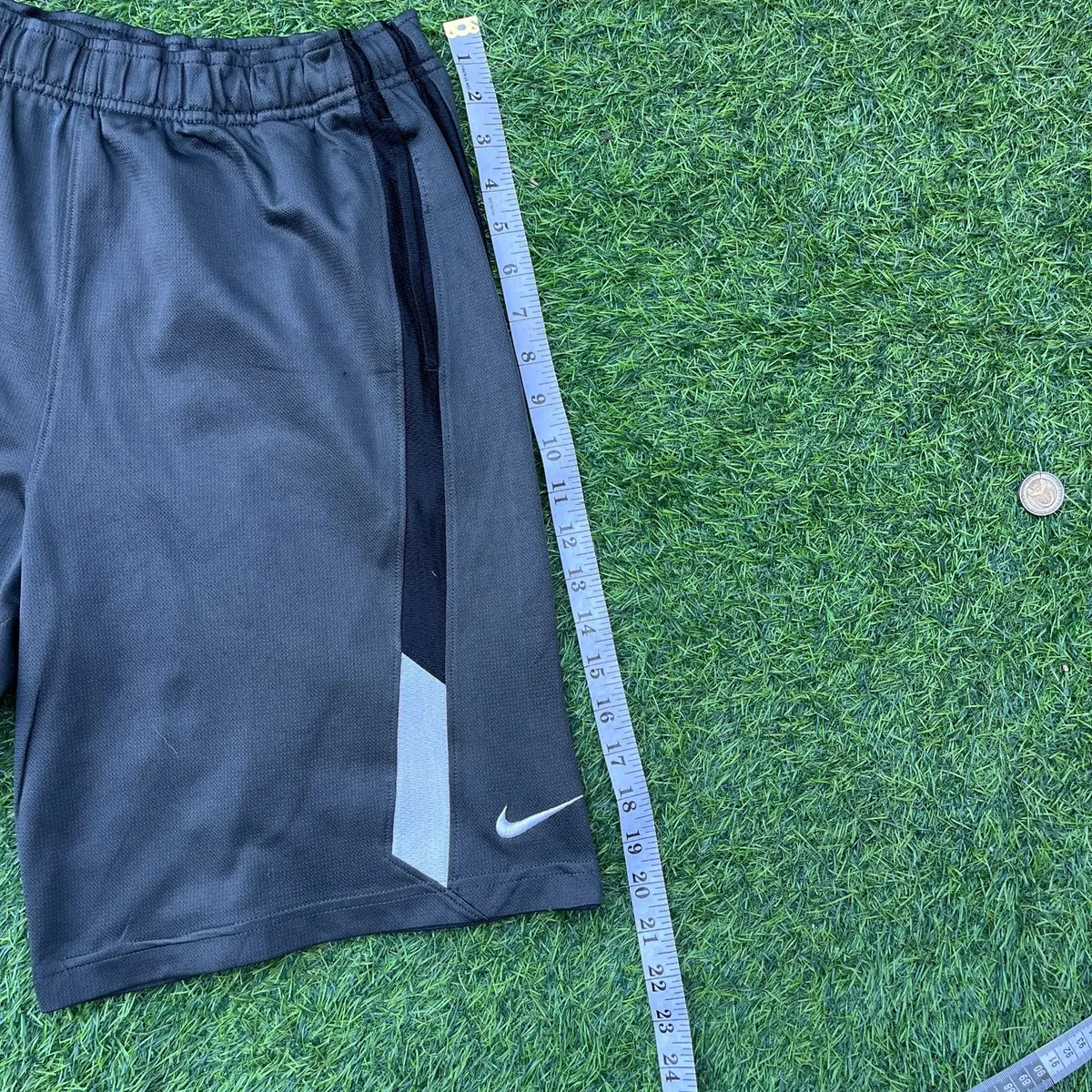 Nike Dri-FIT Athletic Shorts Grey Black Size M