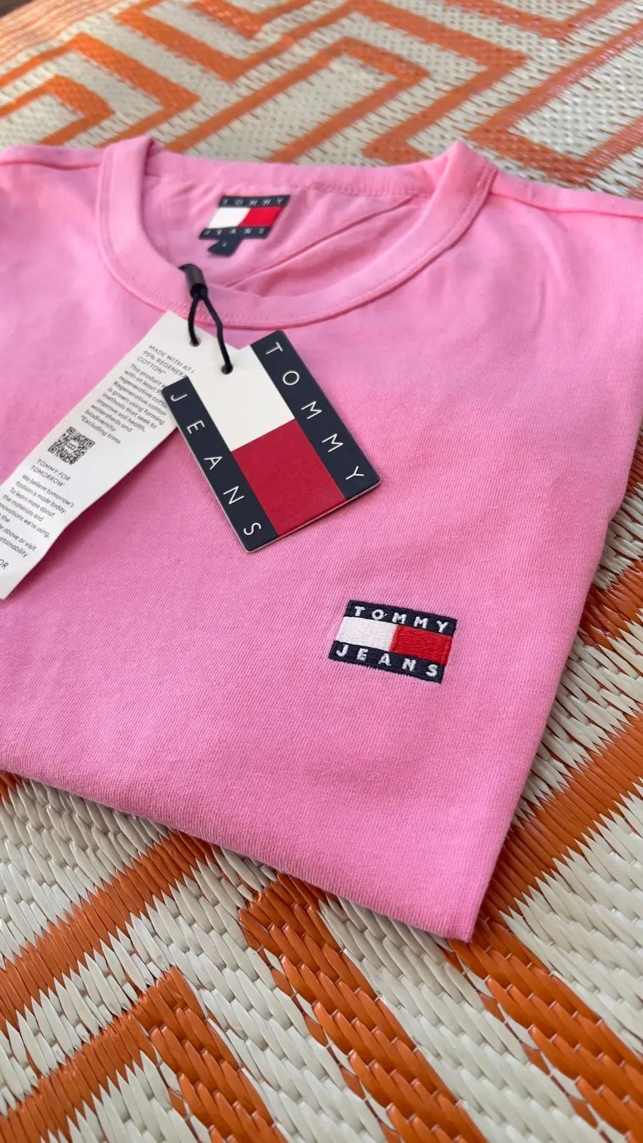 Tommy Jeans Pink T-Shirt
